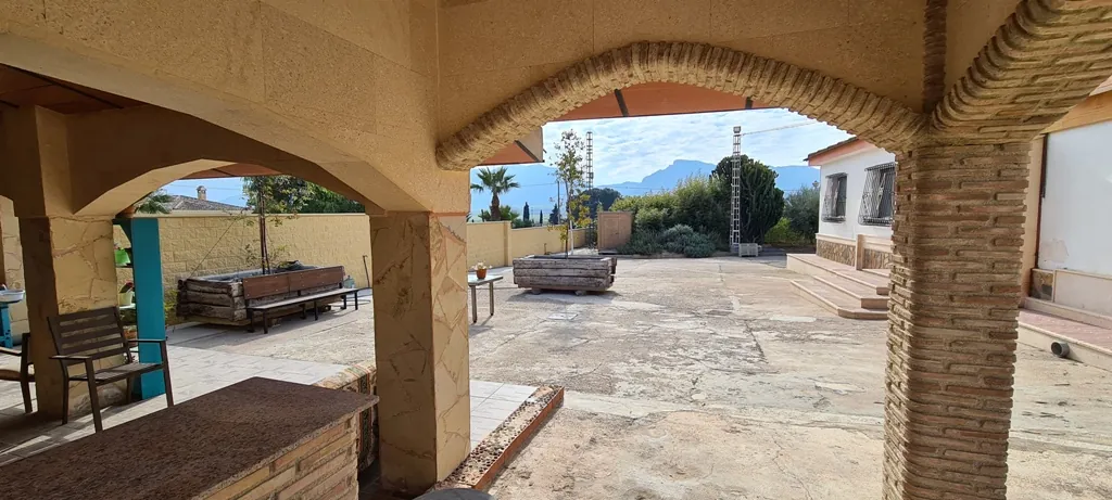 Villa for sale in Orihuela