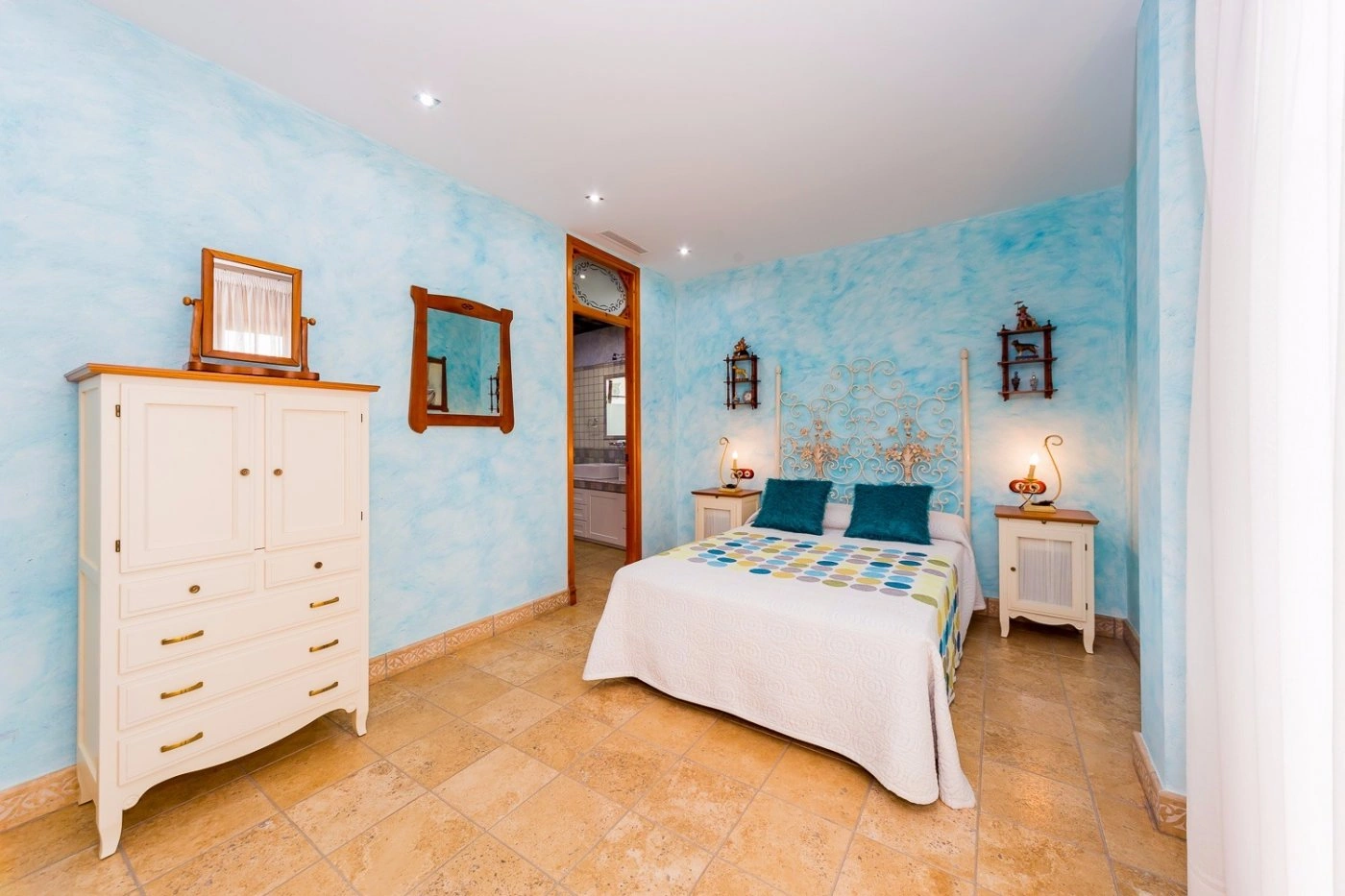 Country house for sale in Almoradi
