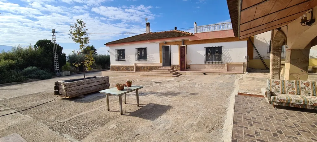 Villa for sale in Orihuela