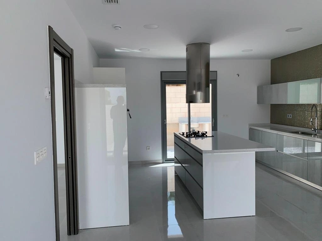 Villa for sale in Pinoso