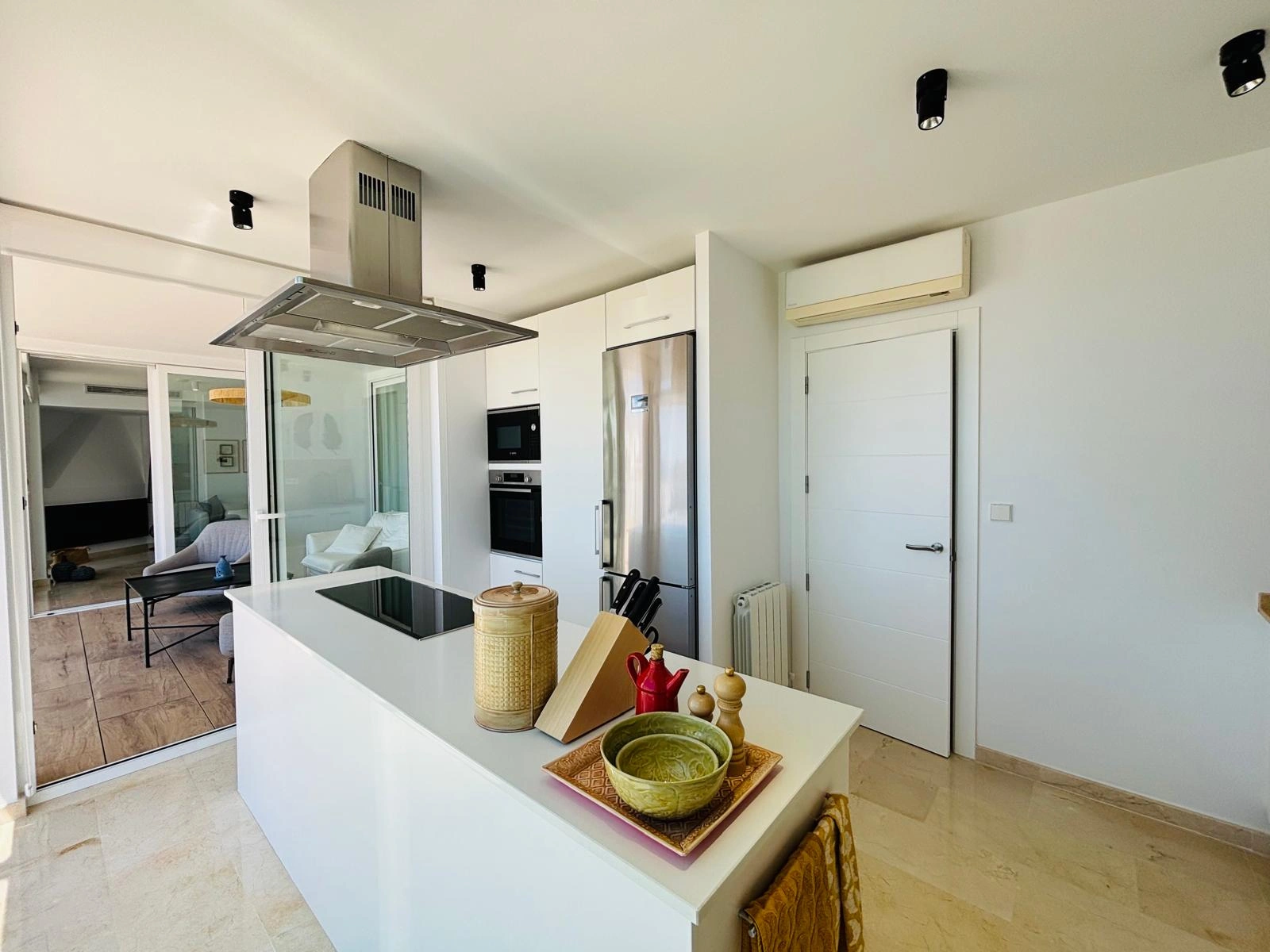 Luxury villa in Altea la Vella with unbeatable sea and mountain views.