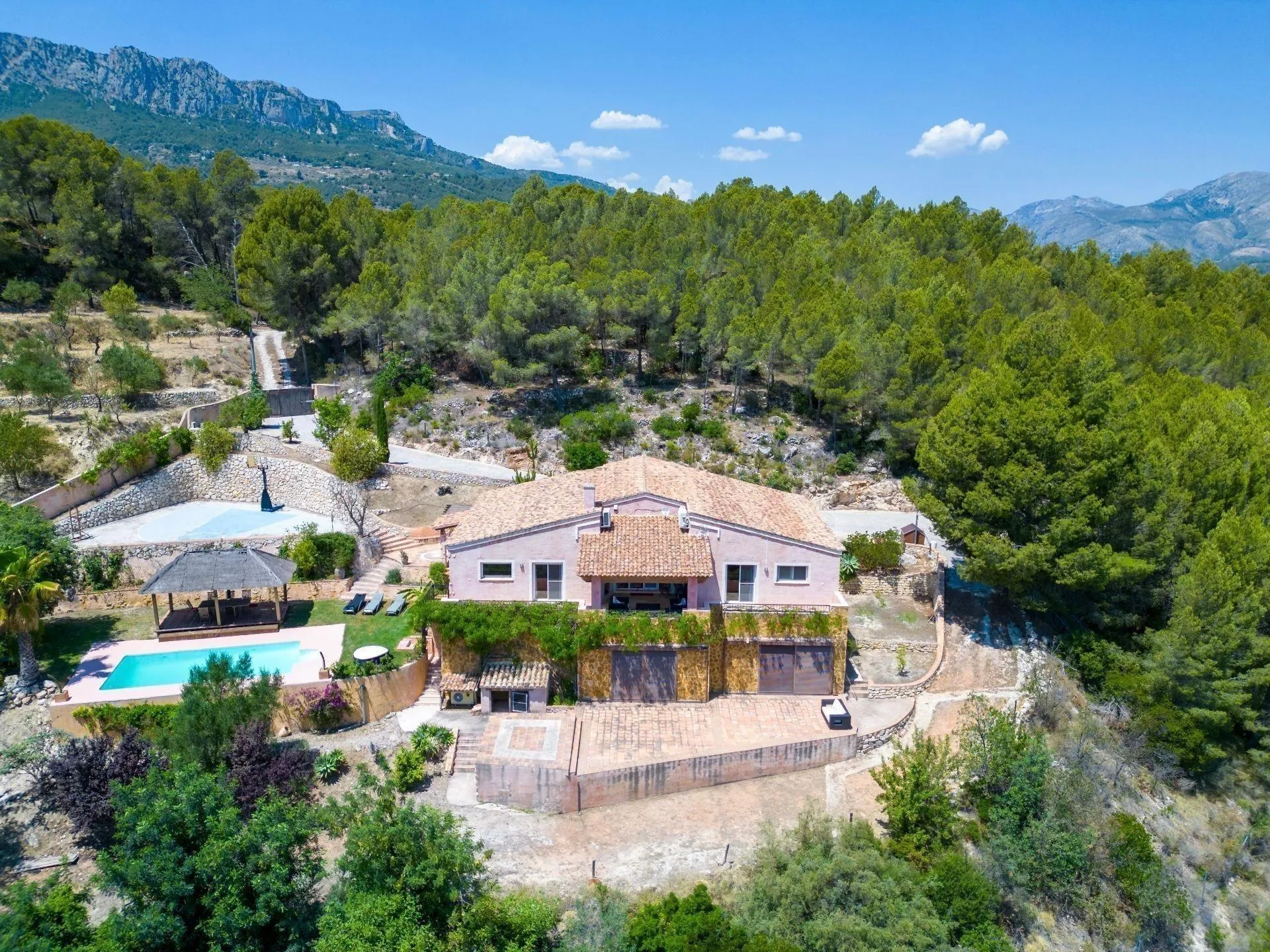 Villa for sale in Altea