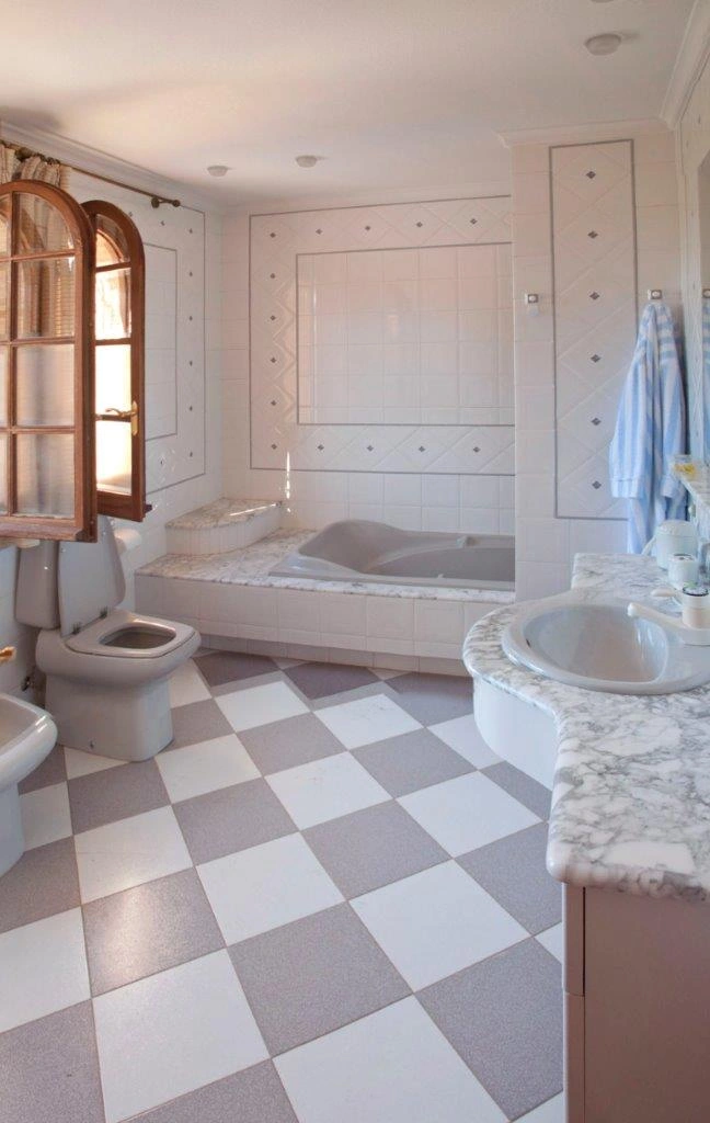 Villa for sale in Orihuela Costa