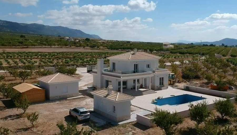 Villa till försäljning i Pinoso