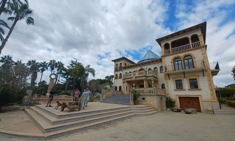 Villa for sale in Orihuela Costa
