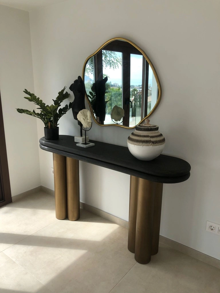 Modern finca with large plot in Altea, sea views!