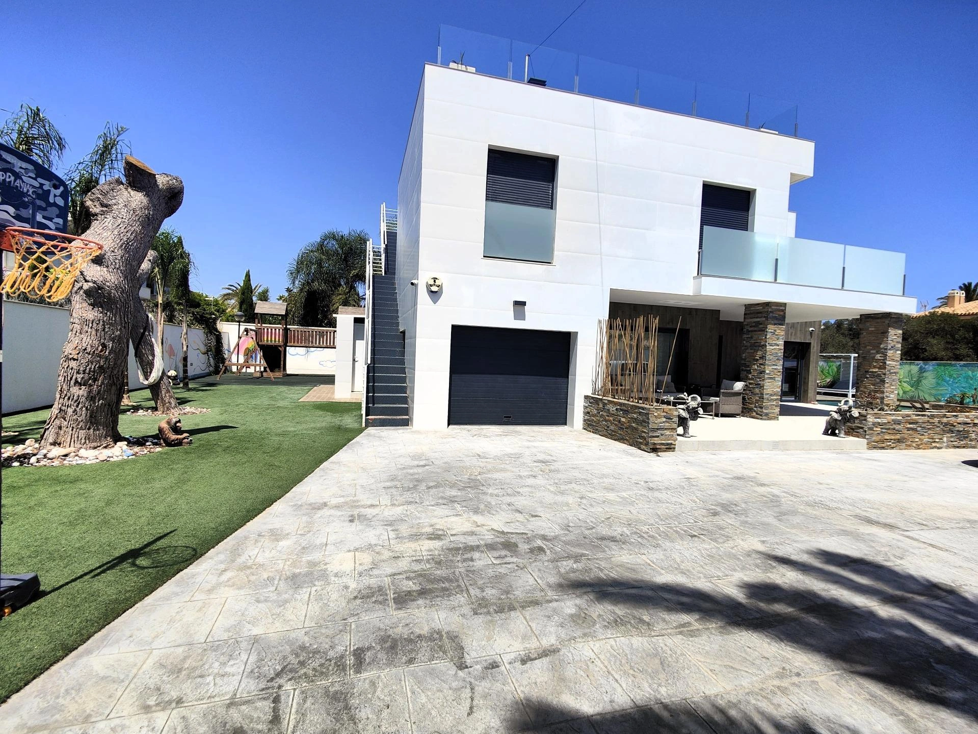 Villa for sale in Cabo Roig