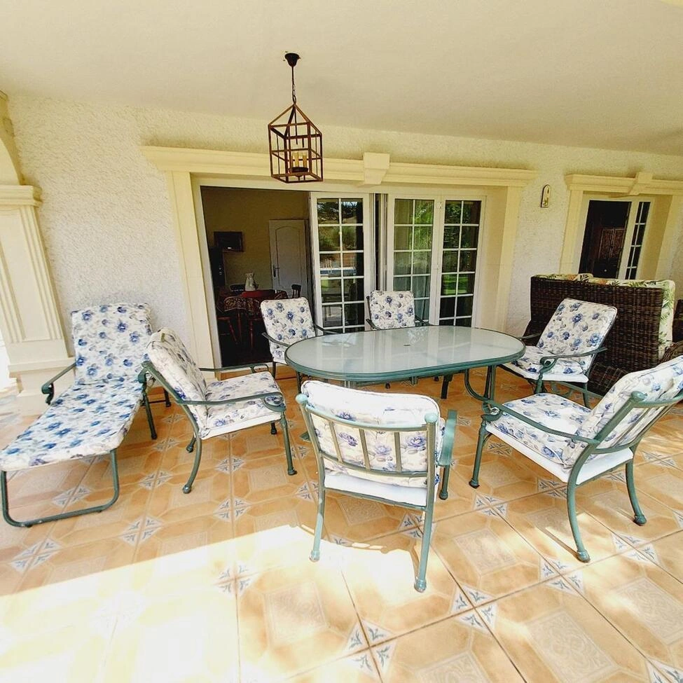 Villa for sale in Orihuela Costa