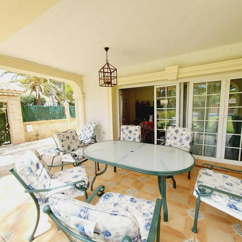 Villa for sale in Orihuela Costa