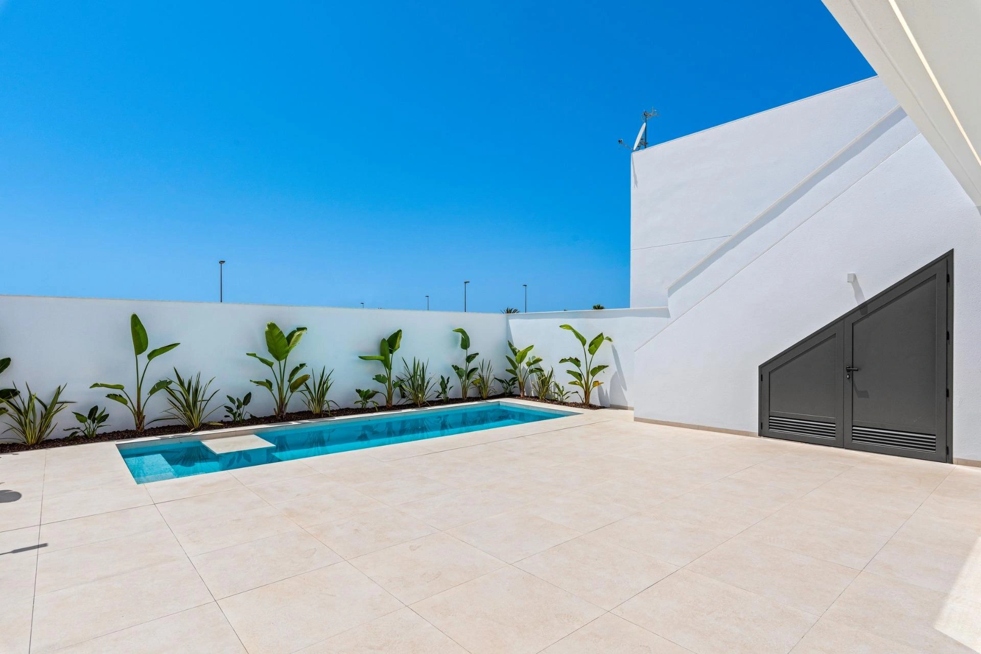 Villa for sale in Los Alcazares
