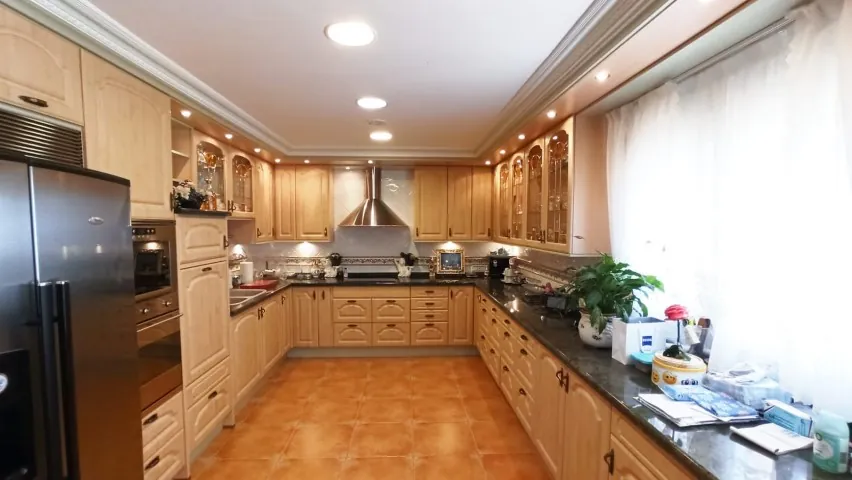 Frontline villa in Benidorm for sale - Villa Del Mar.