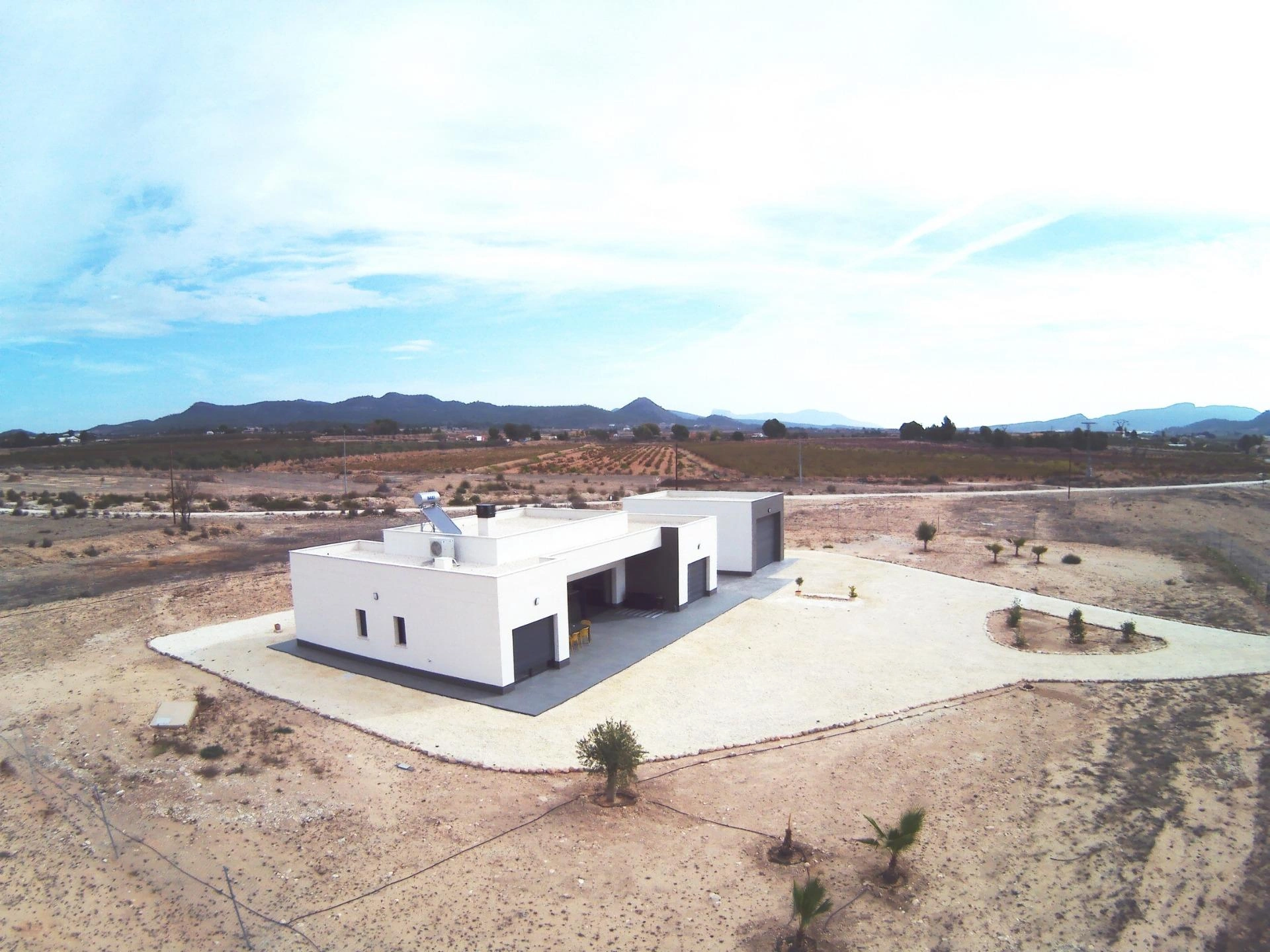 Villa for sale in Pinoso
