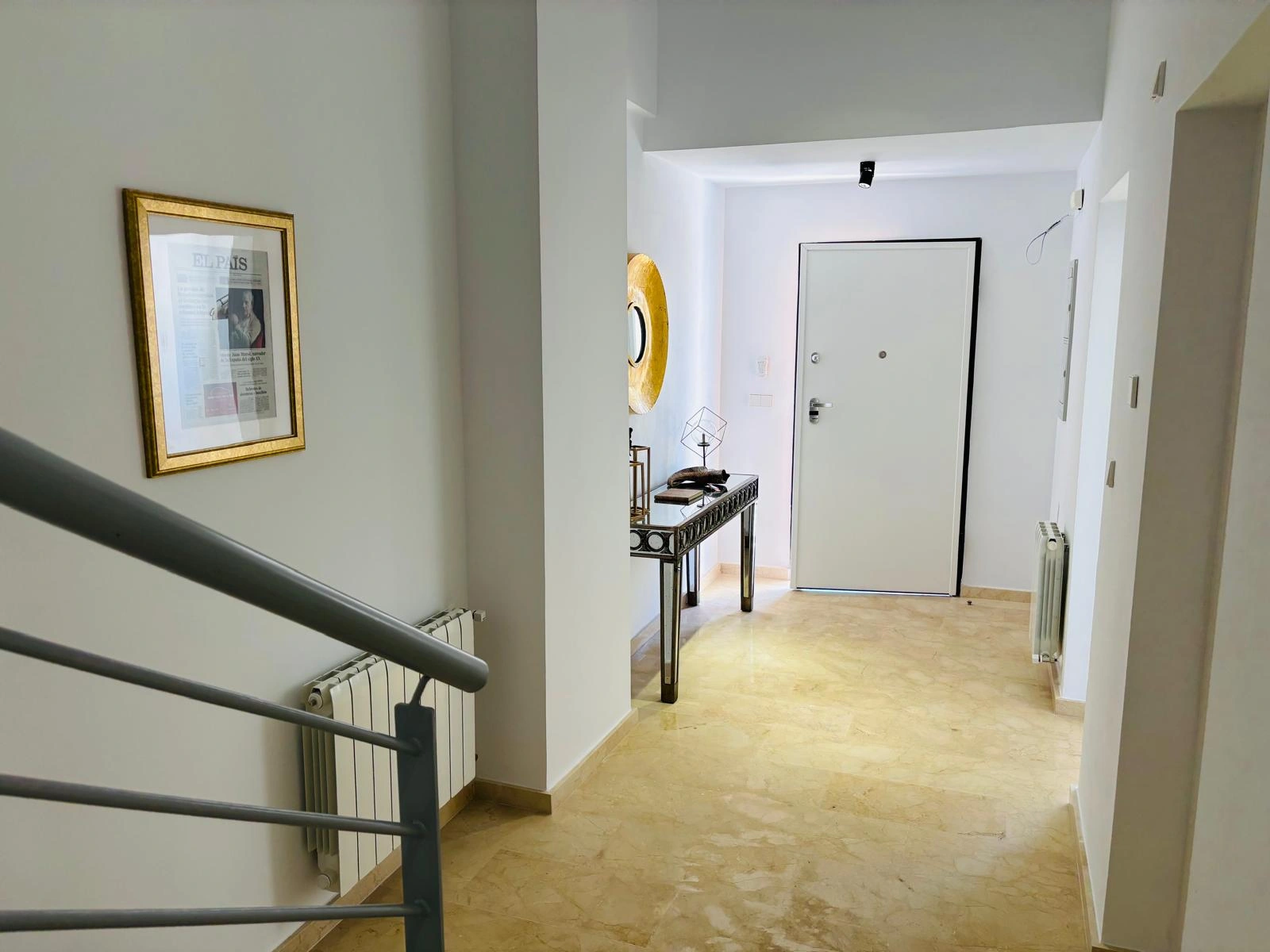 Luxury villa in Altea la Vella with unbeatable sea and mountain views.
