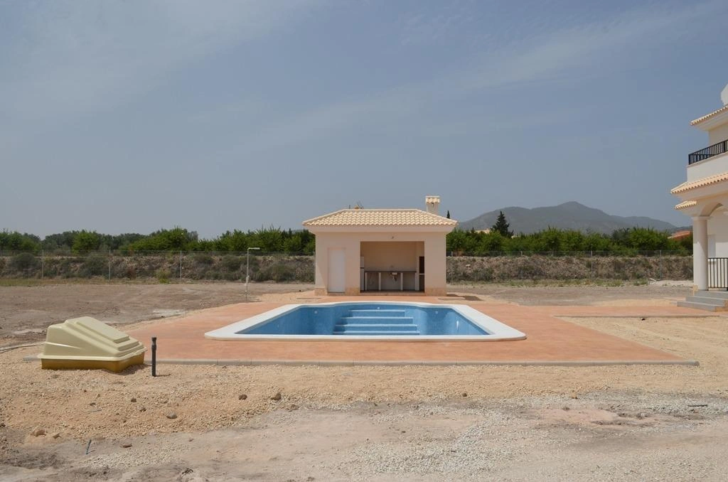 Villa for sale in Pinoso