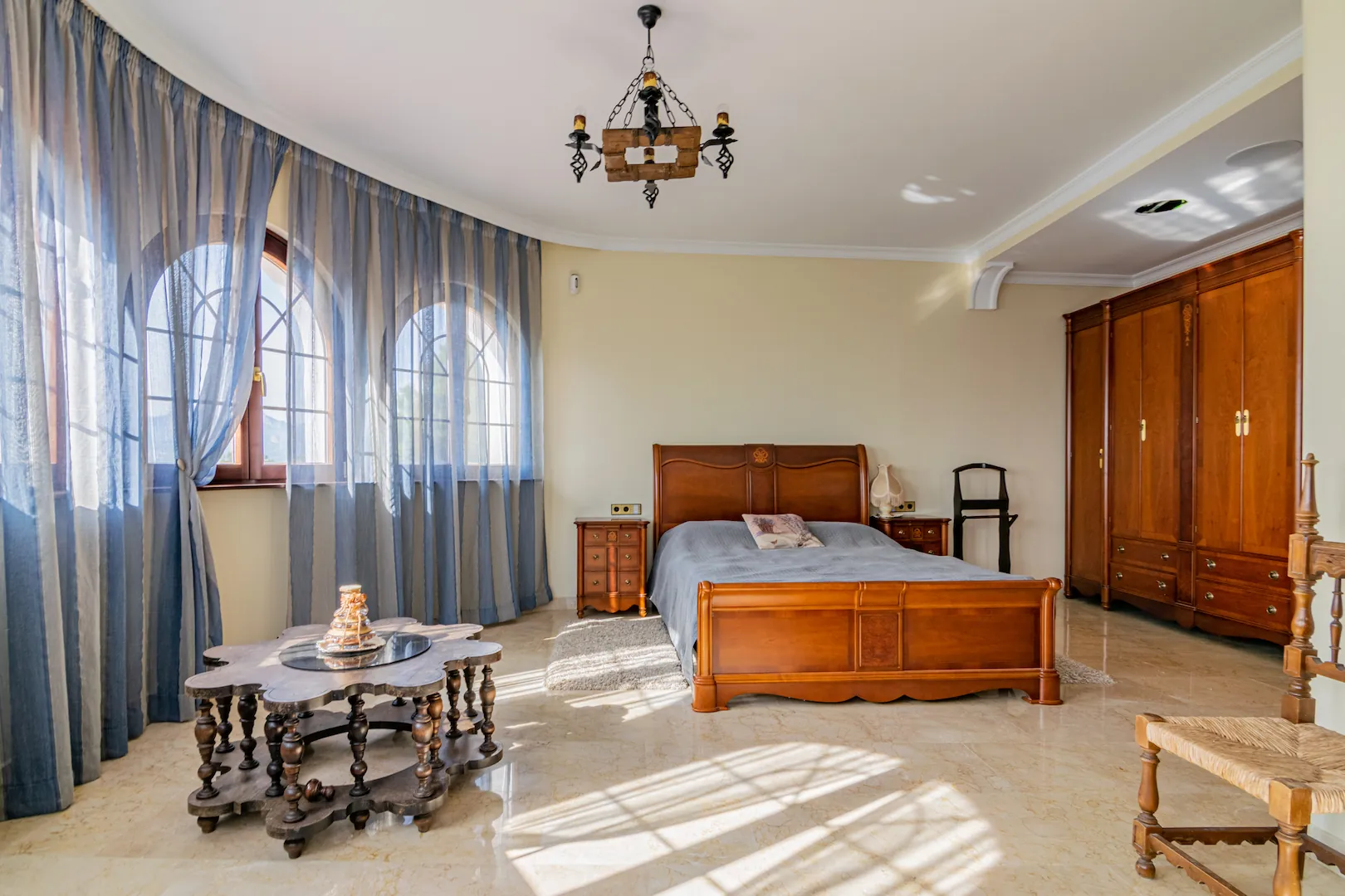 Villa for sale in Altea