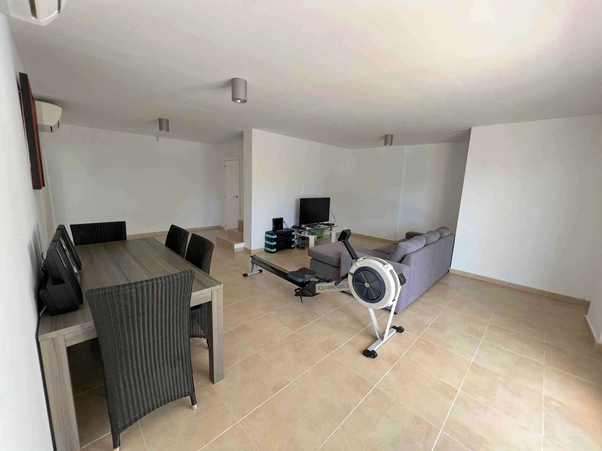 Modern villa in Altea la Vella with sea and mountain views.