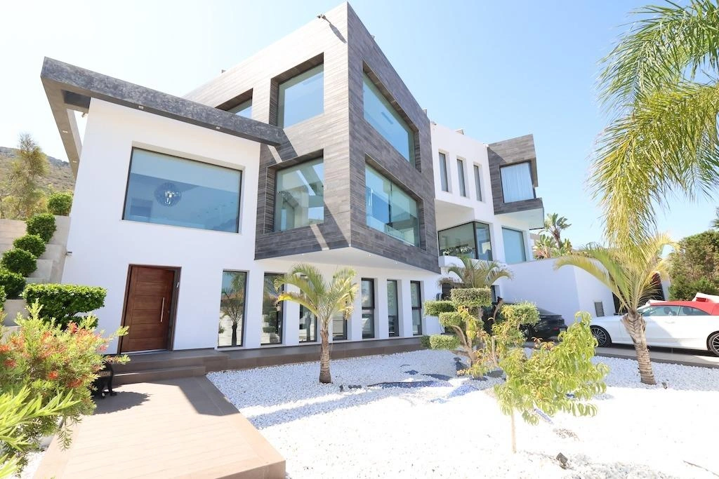 Villa for sale in Javea