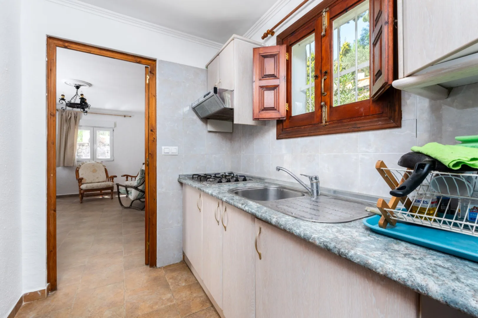 Luxury villa on a 5943 m2 plot with panoramic views.