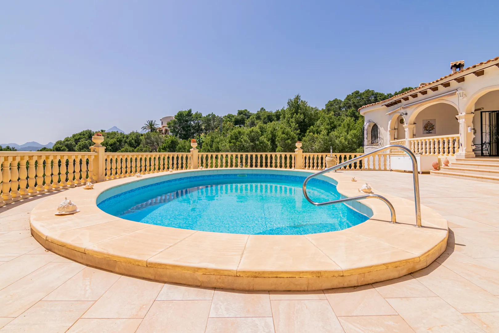 Villa for sale in Altea