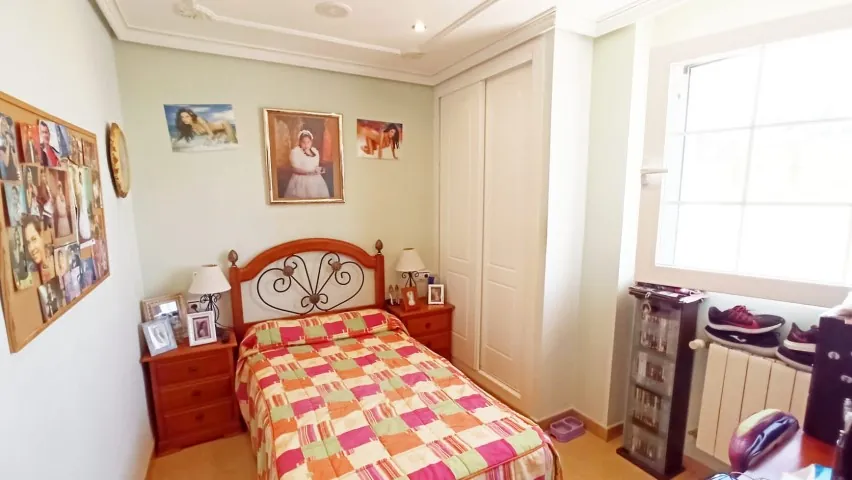 Frontline villa in Benidorm for sale - Villa Del Mar.