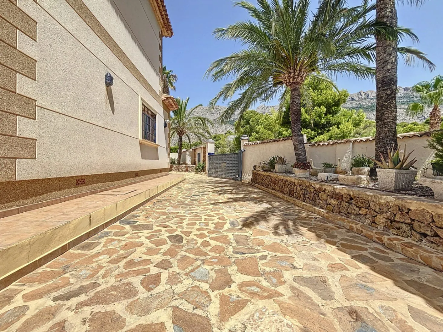 Villa for sale in Altea