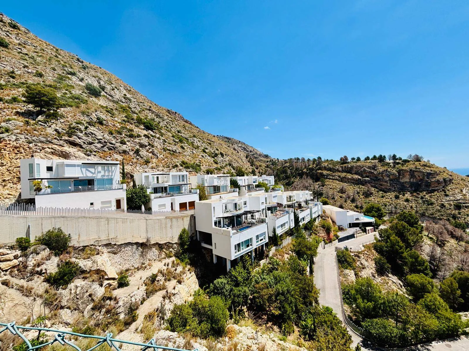 Luxury villa in Altea la Vella with unbeatable sea and mountain views.
