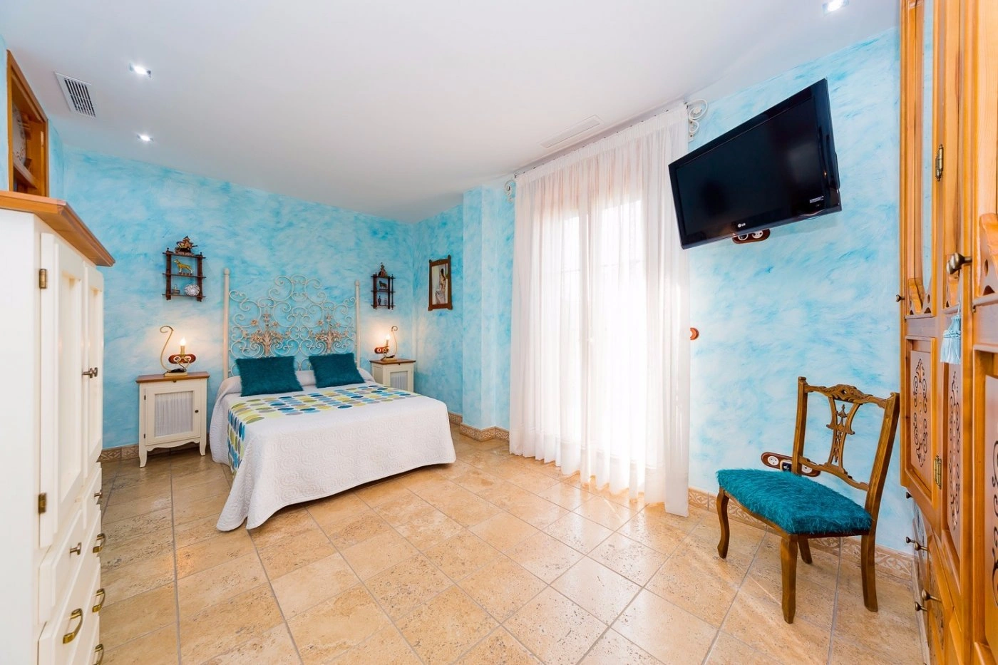 Country house for sale in Almoradi