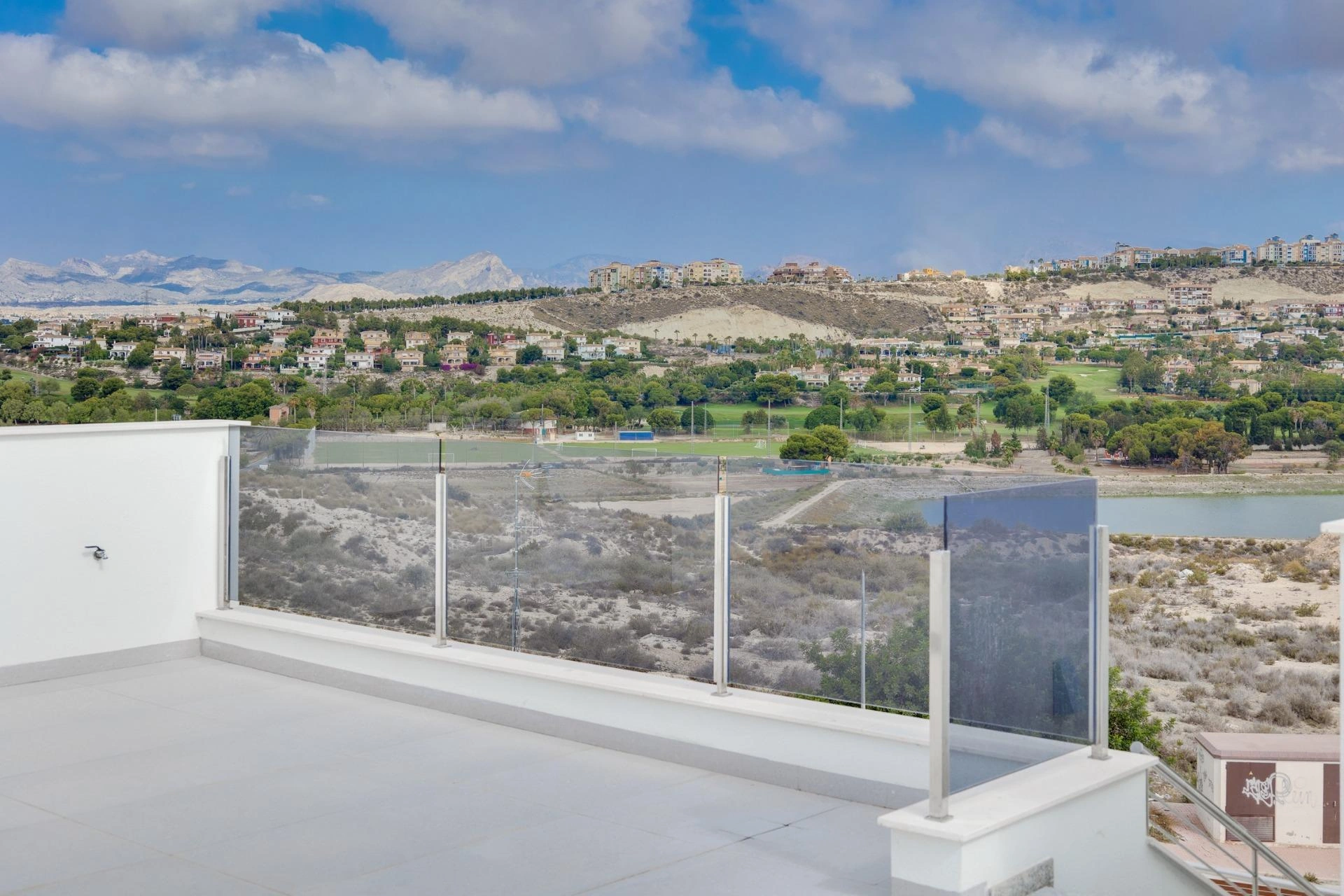 Villa for sale in Mutxamel