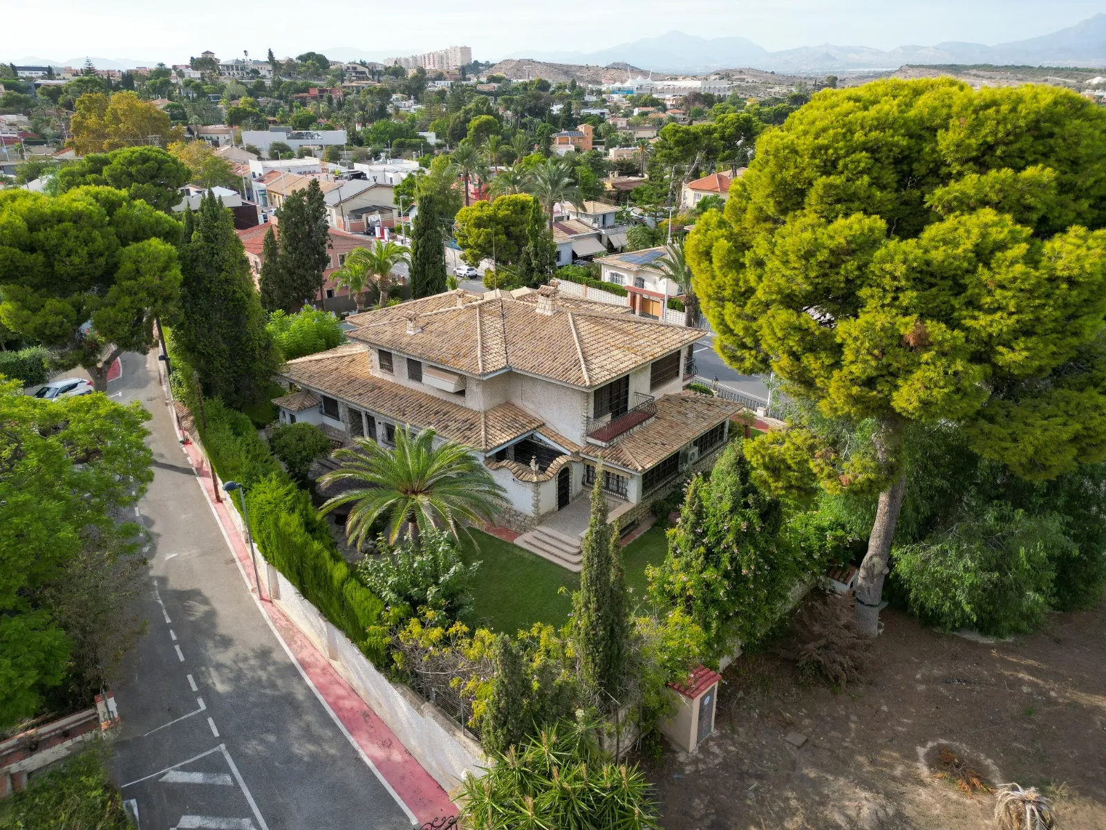 Villa for sale in Alicante