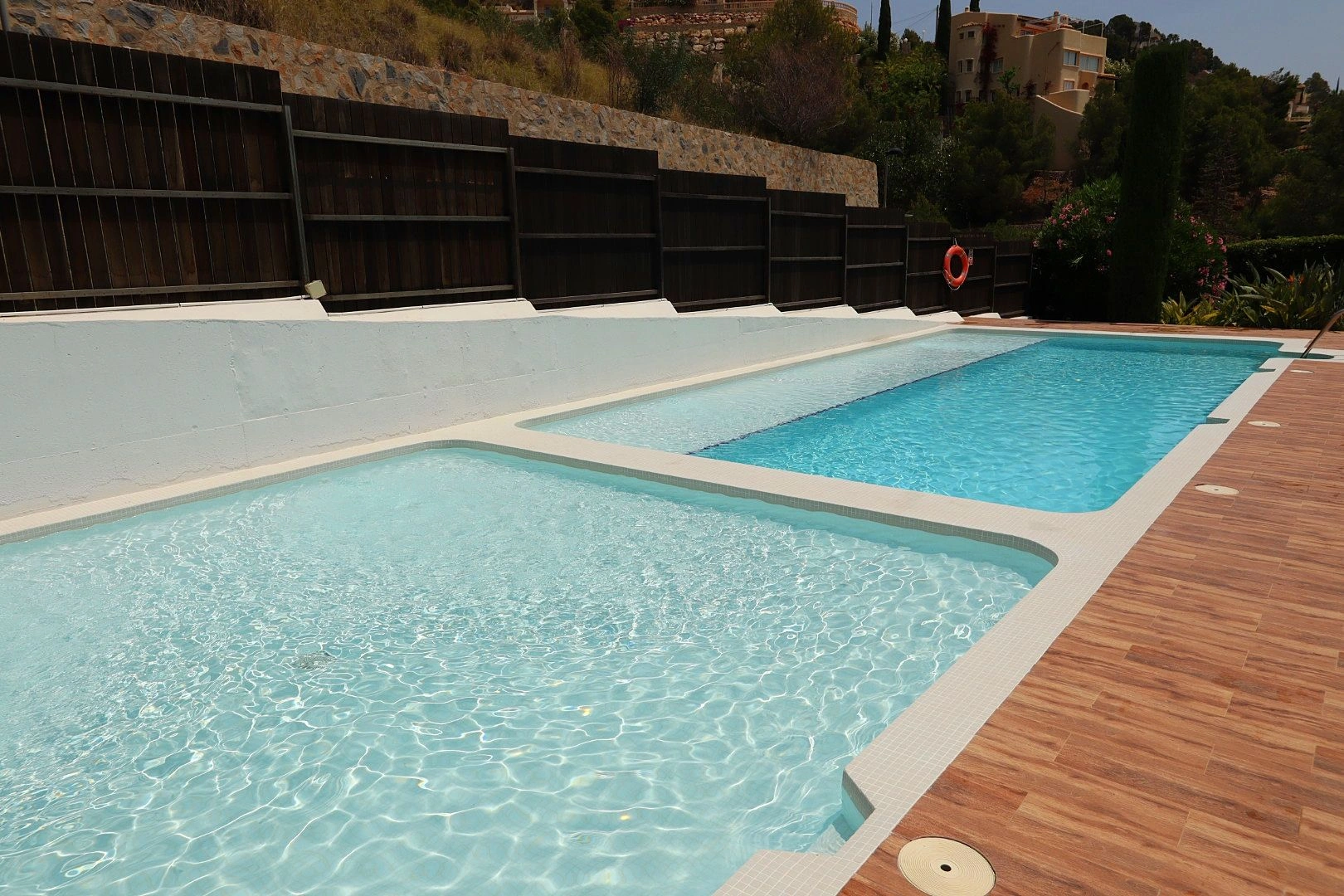 Apartment with sea views in Sol Marina, Altea. With pool, situated in a natural setting