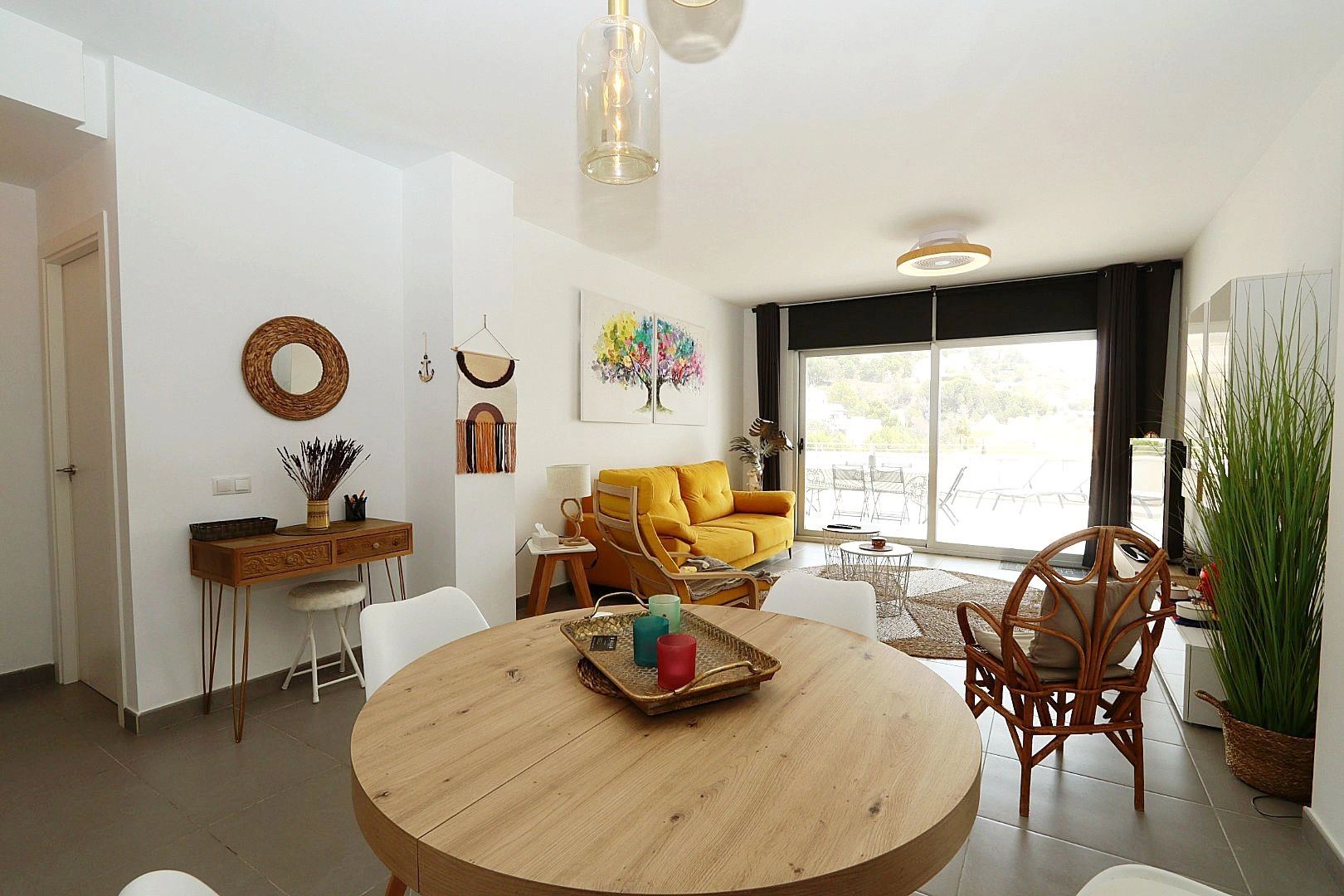 Apartment with sea views in Sol Marina, Altea. With pool, situated in a natural setting