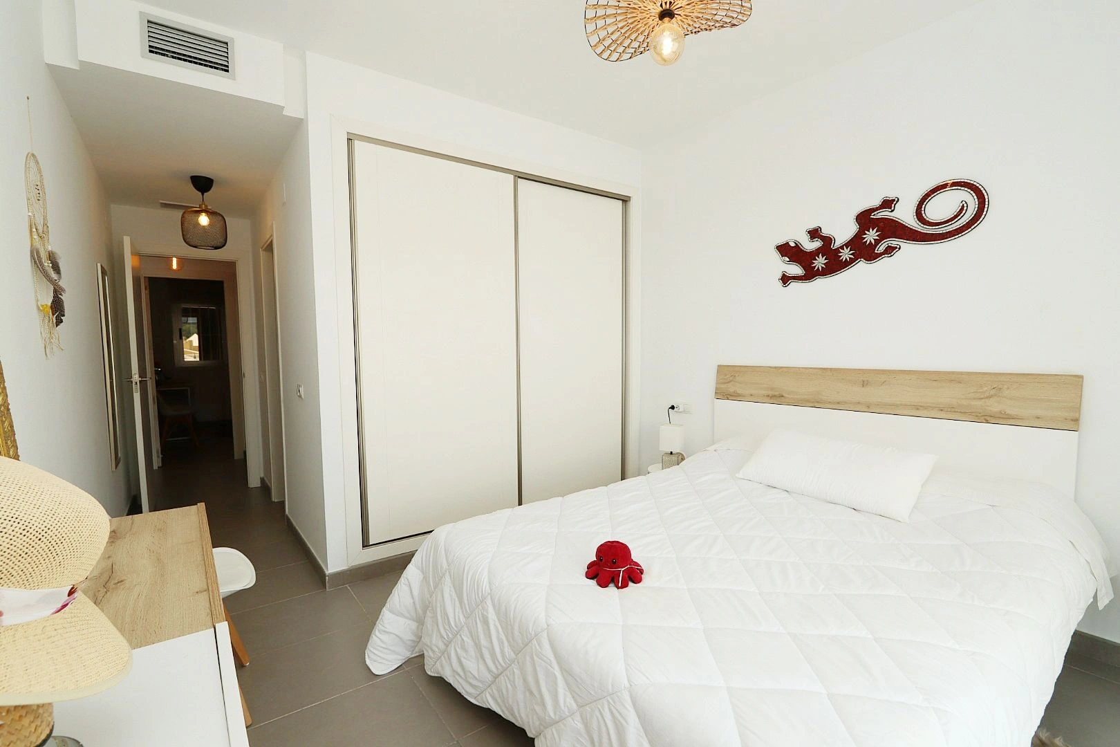 Apartment with sea views in Sol Marina, Altea. With pool, situated in a natural setting