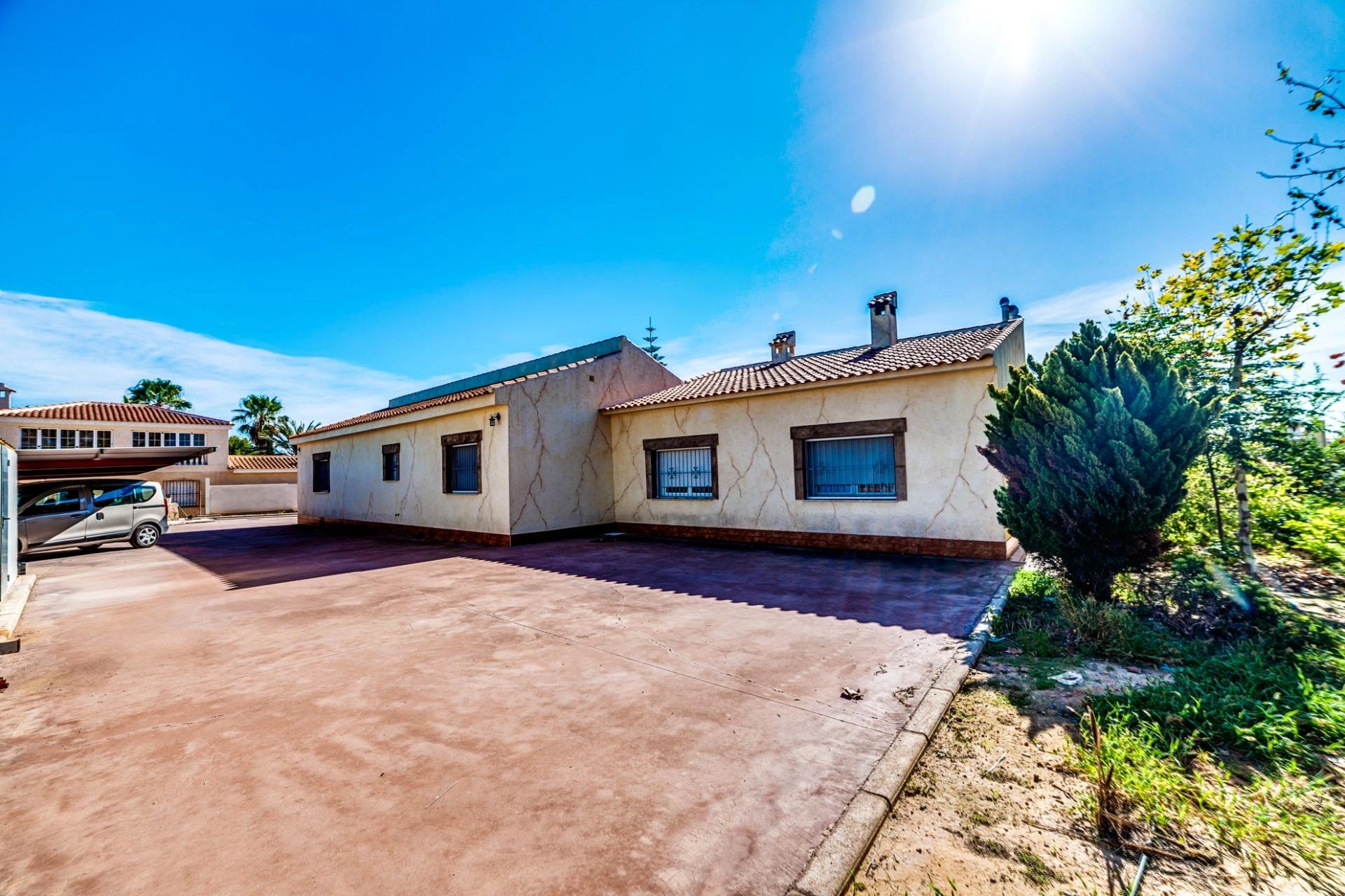Villa for sale in Los Montesinos