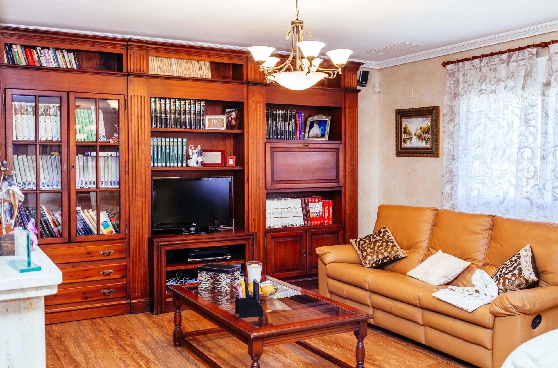 Villa for sale in Los Montesinos