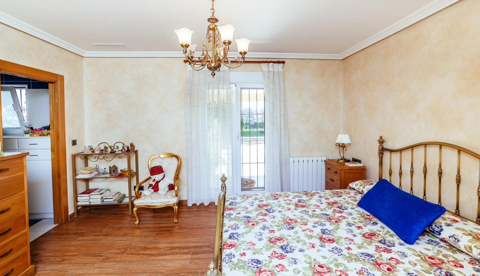 Villa for sale in Los Montesinos