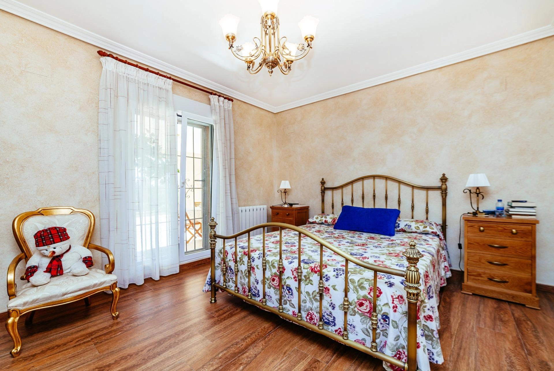Villa for sale in Los Montesinos