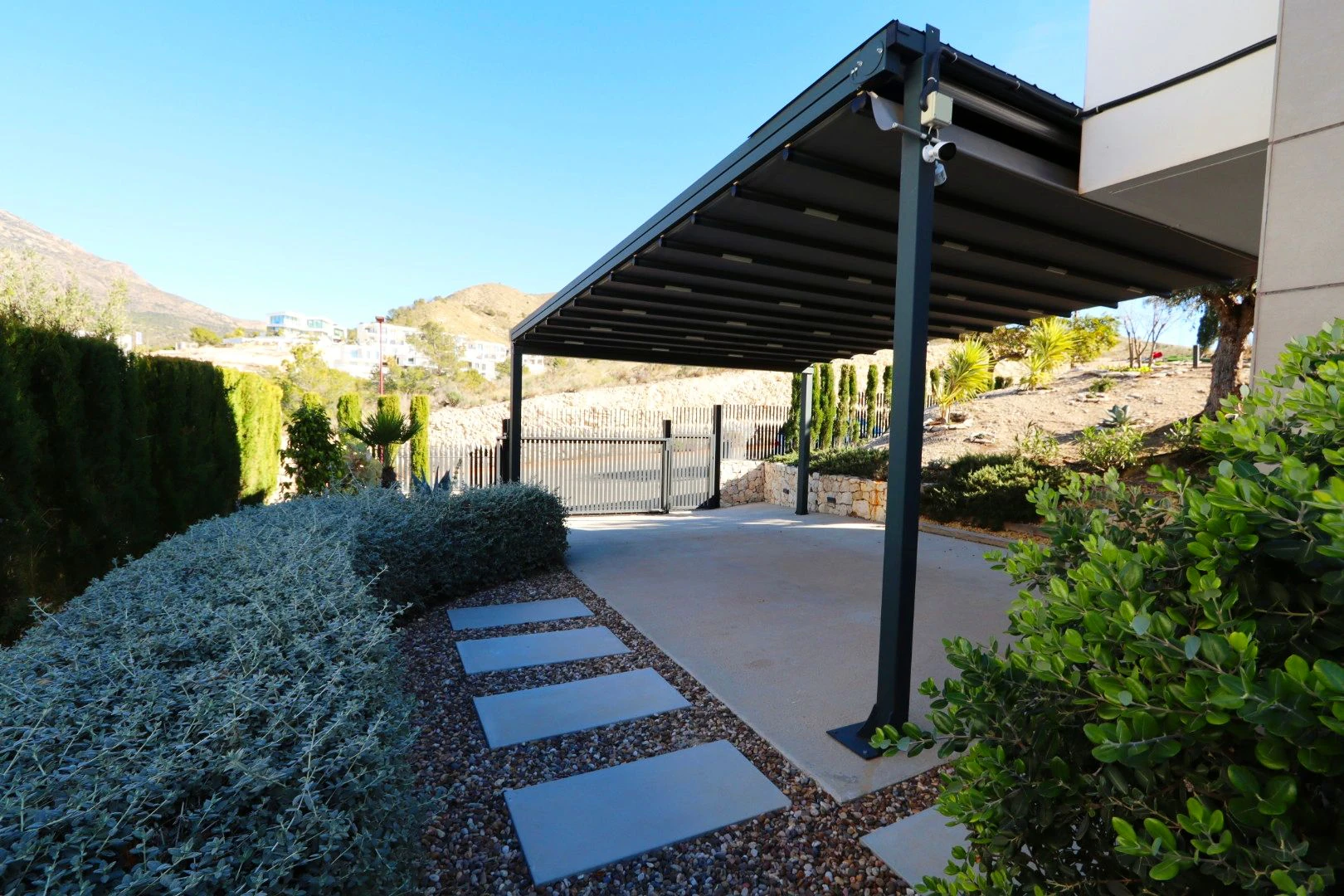 Modern, exclusive, and with sea views: discover your new home.