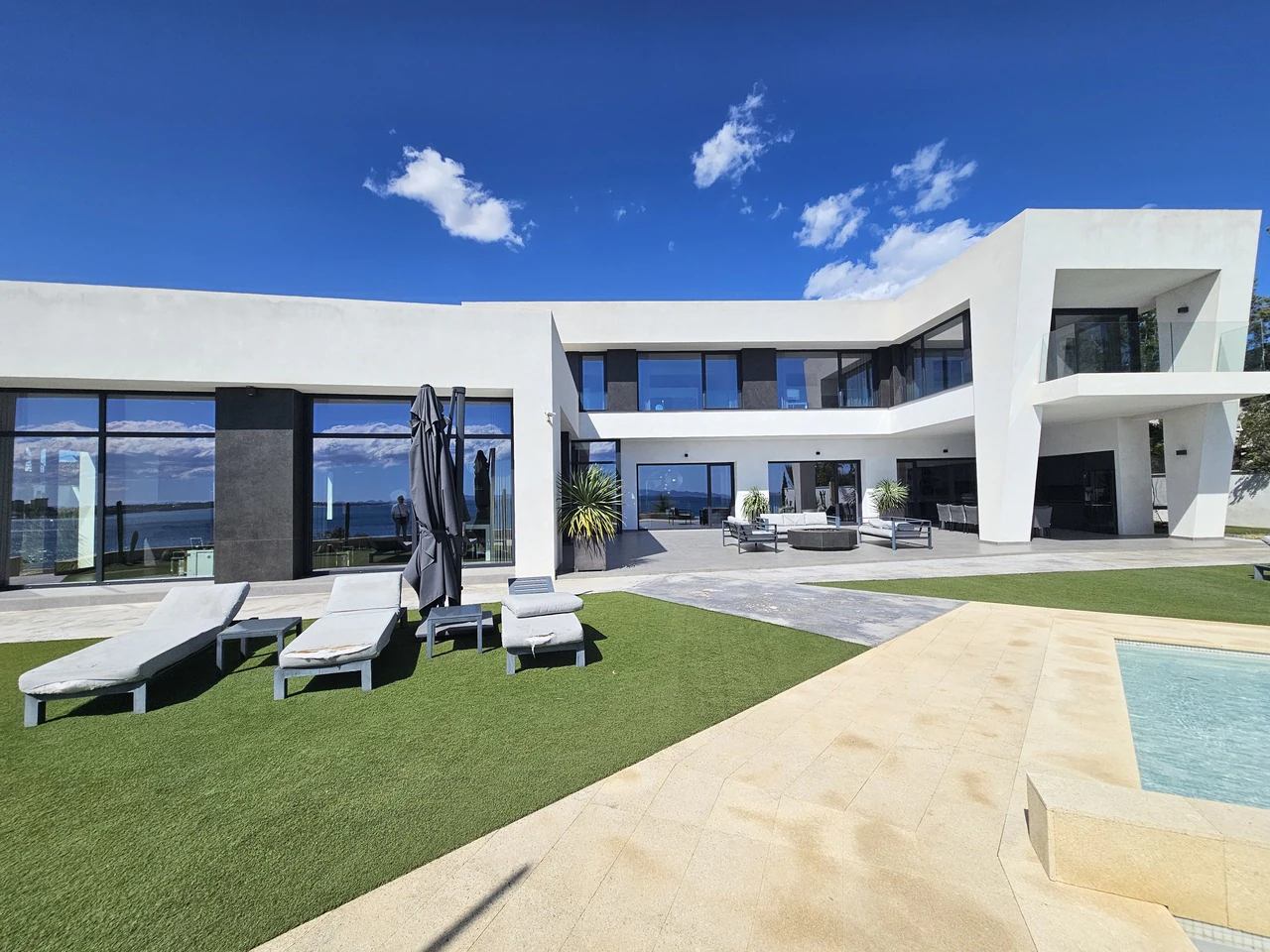 Villa for sale in Cabo Roig