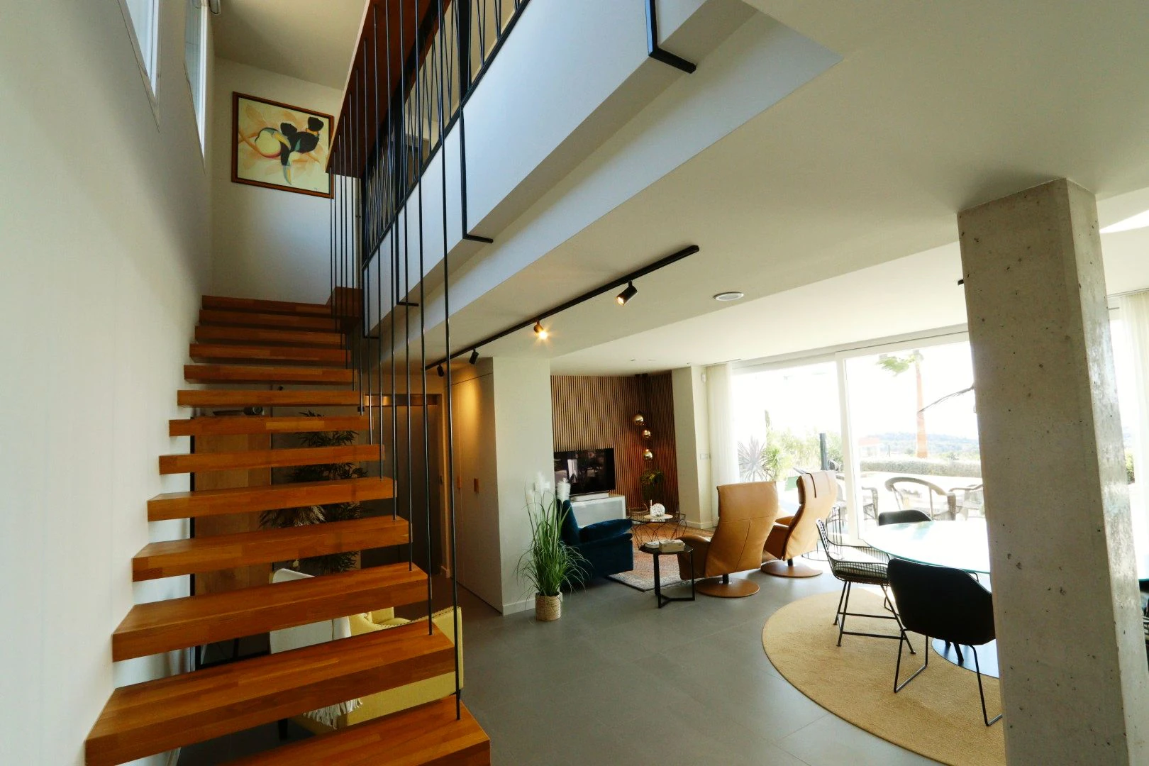 Modern, exclusive, and with sea views: discover your new home.