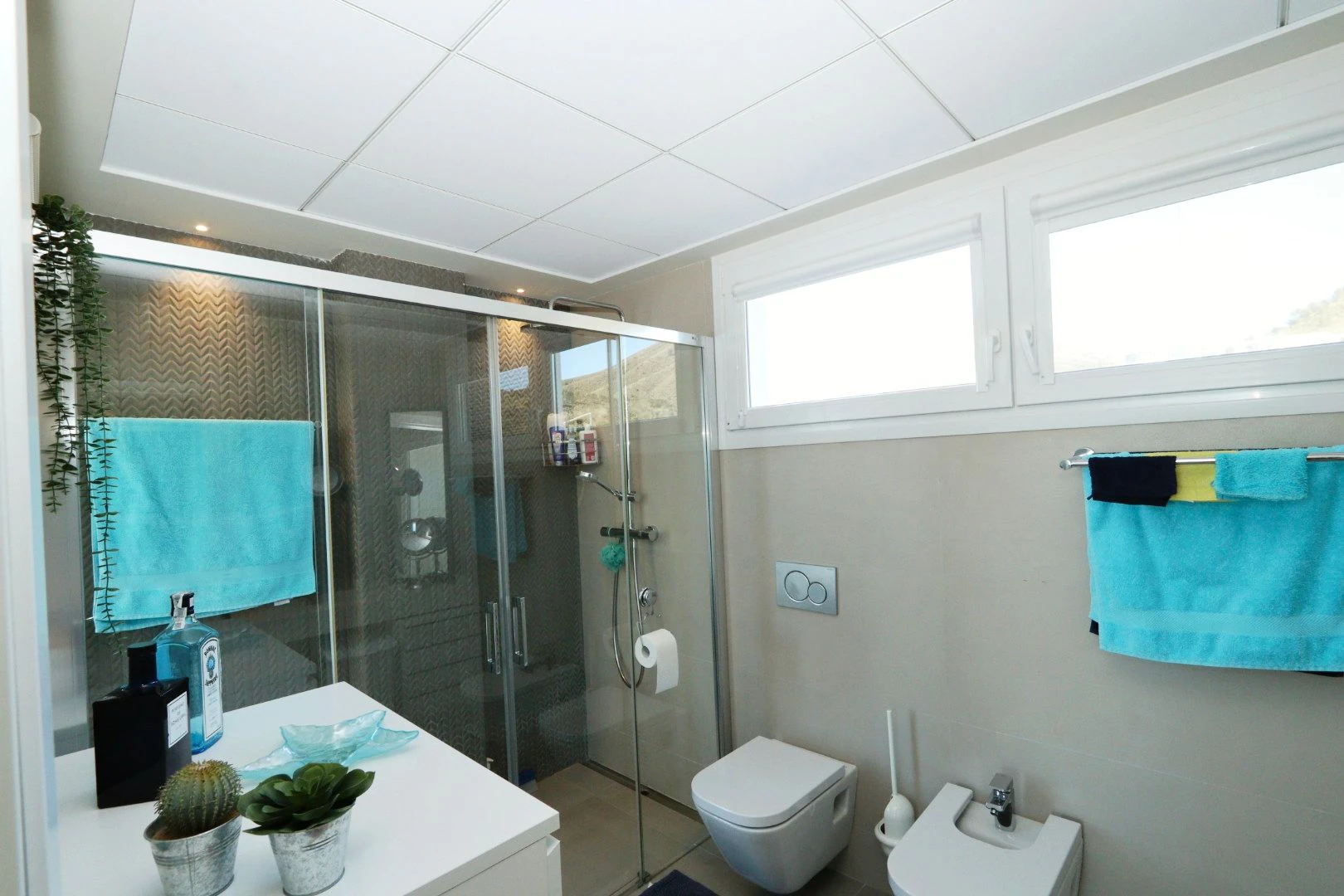 Modern, exclusive, and with sea views: discover your new home.