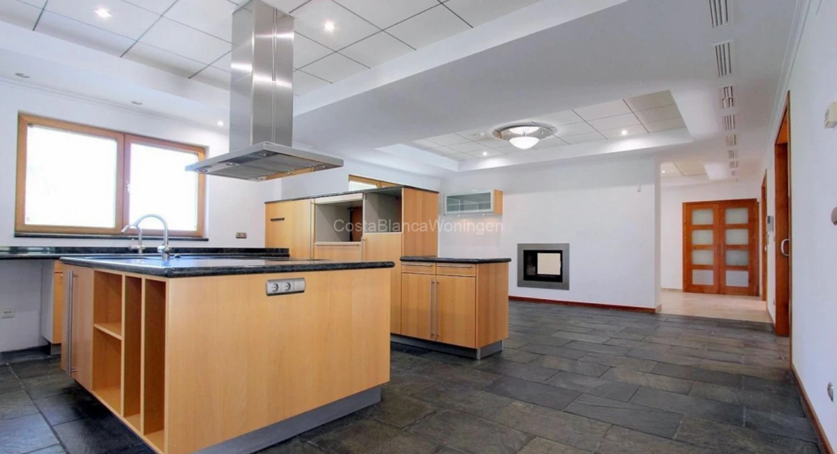 Villa for sale in Penaguila