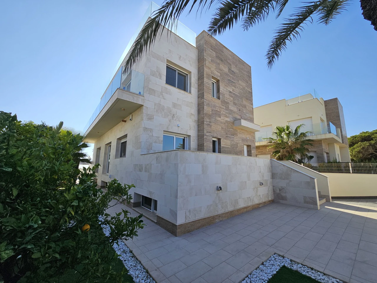 Villa for sale in La Zenia