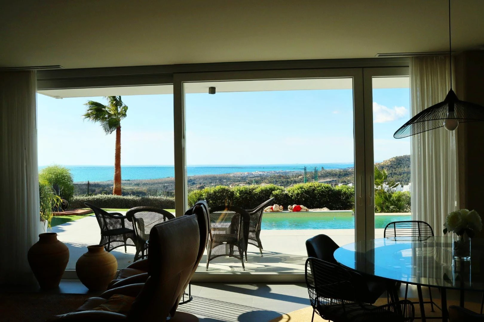 Modern, exclusive, and with sea views: discover your new home.