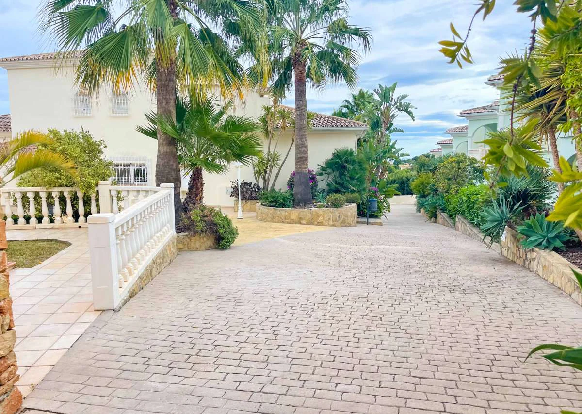 Apartment for sale in Benissa Costa