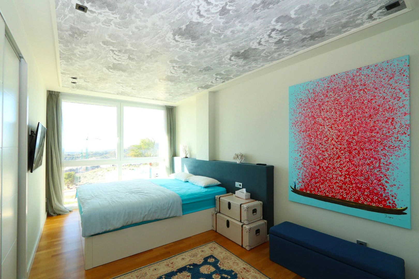 Modern, exclusive, and with sea views: discover your new home.
