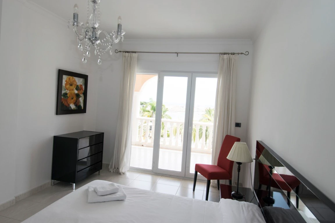 APARTMENT IN LA FUSTERA, BENISSA FOR SALE.
