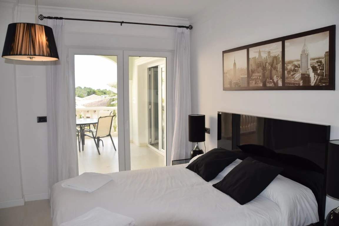 APARTMENT IN LA FUSTERA, BENISSA FOR SALE.