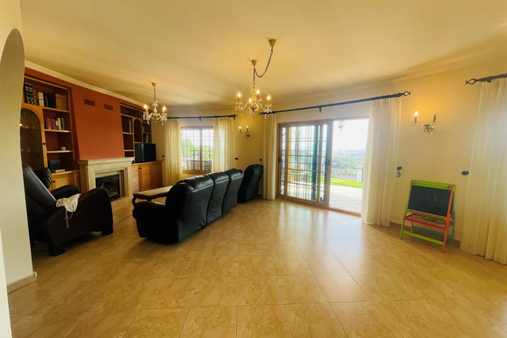 Villa for sale in Altea La Vieja, Alicante
