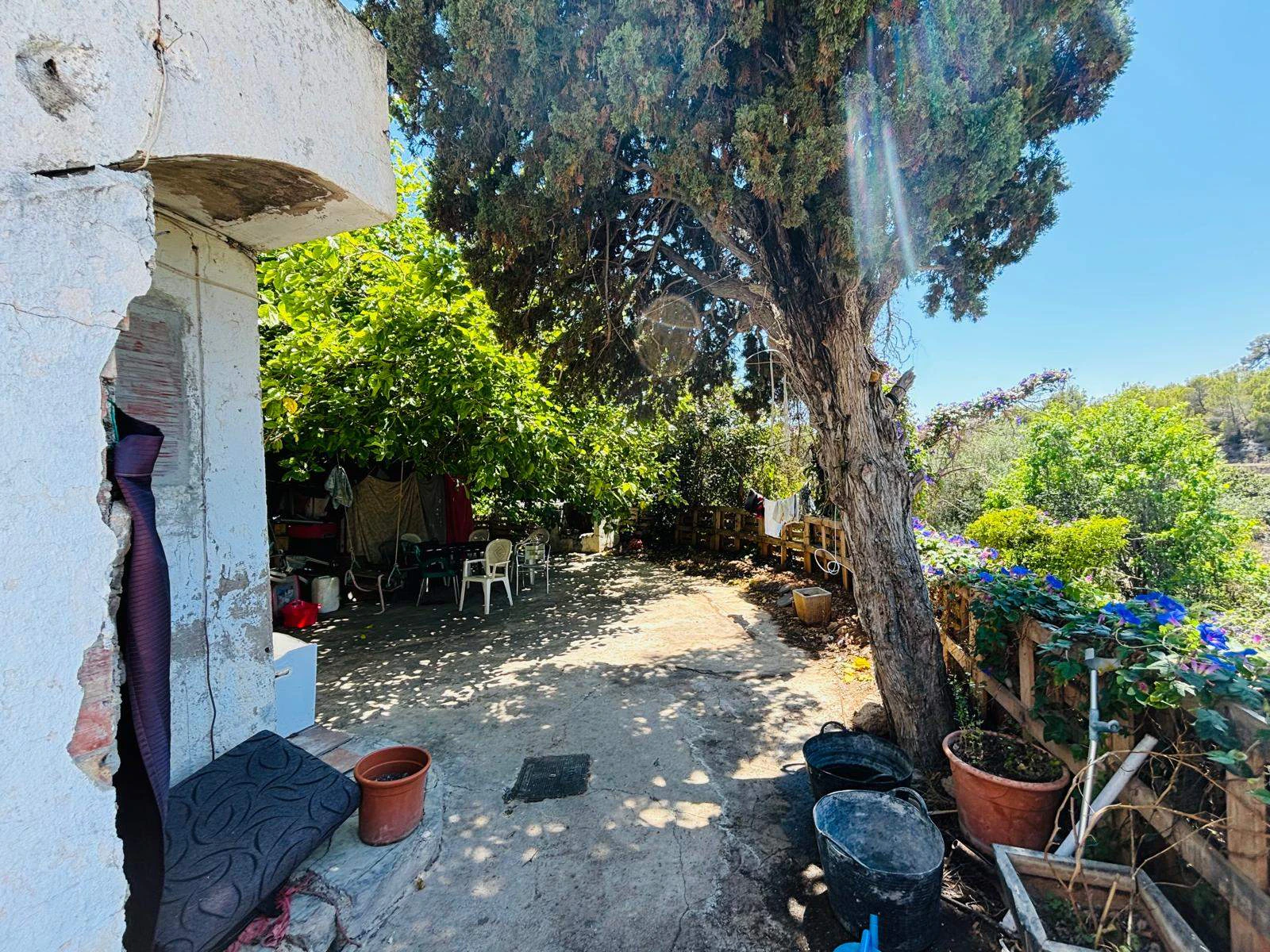 Rustic property to be completely renovated in Altea La Vella