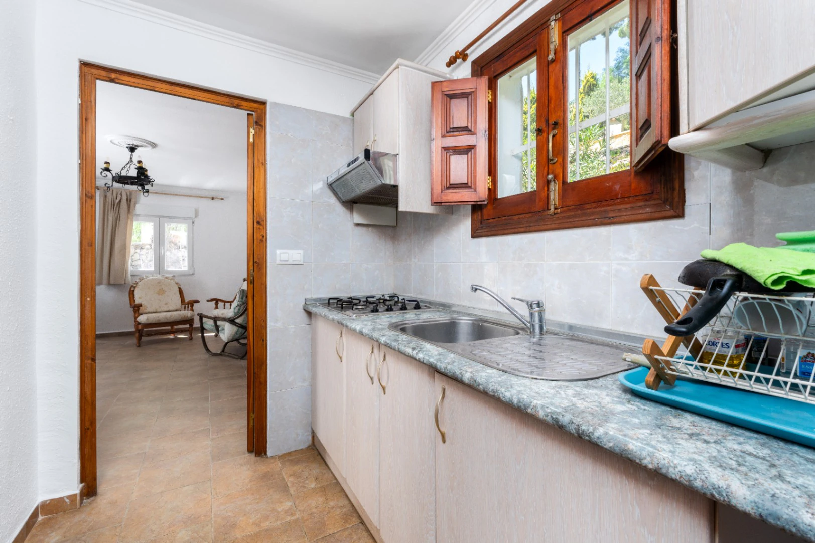 Luxury villa on a 5943 m2 plot with panoramic views.